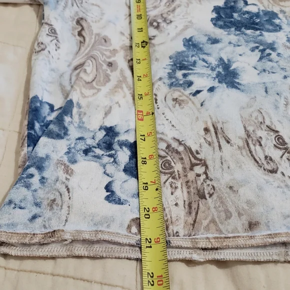 Chicos Blue and Tan Shirt Large Size 2 - Picture 8 of 11